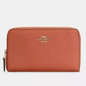 COACH C4124 MEDIUM ID ZIP WALLET     NWT